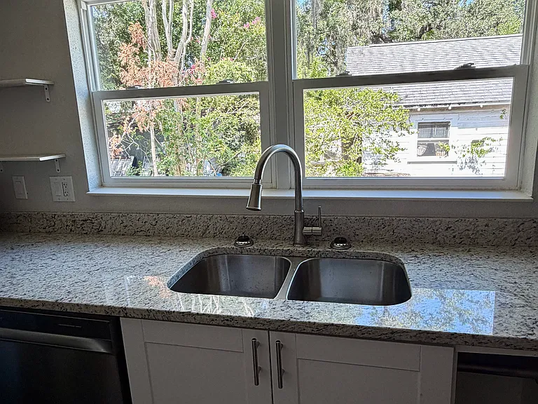 440 Cypress St — Photo 20