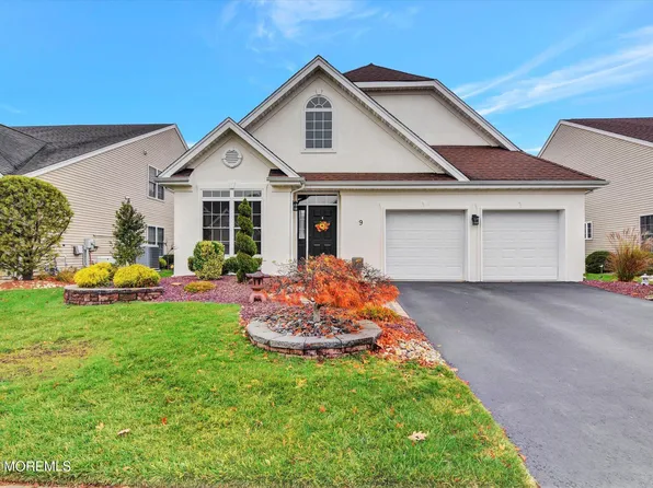 9 Crawford Road, Manalapan, NJ 07726