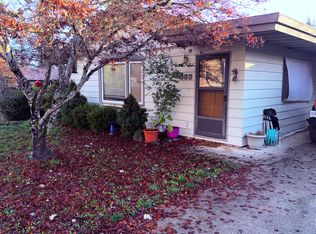 465 S 3rd St, Jacksonville, OR 97530