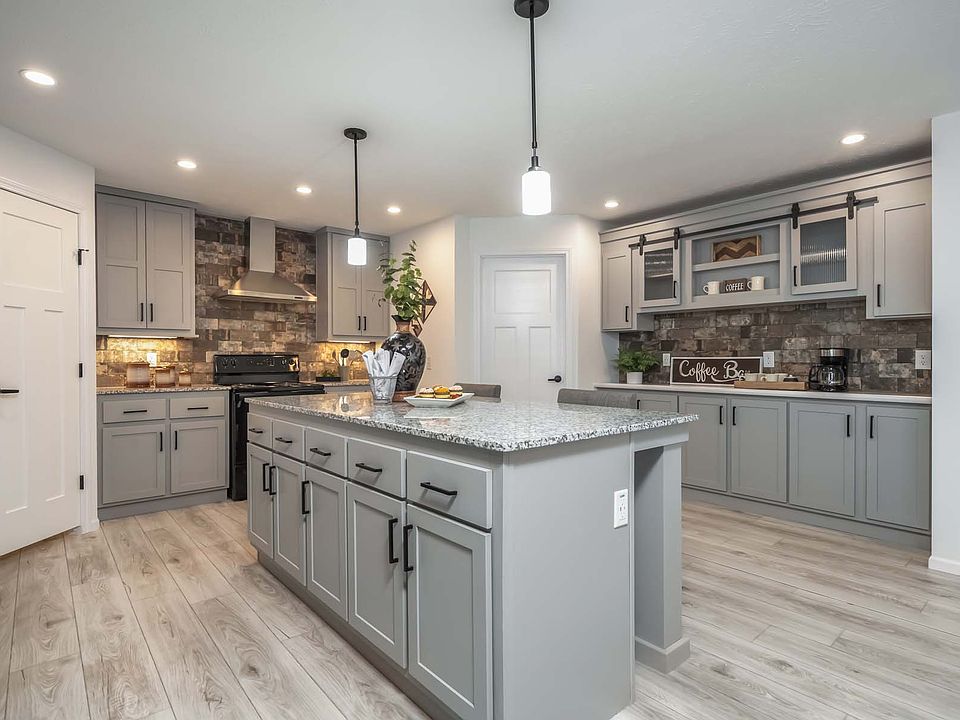 2nd image of 1119 Rochford Dr #418