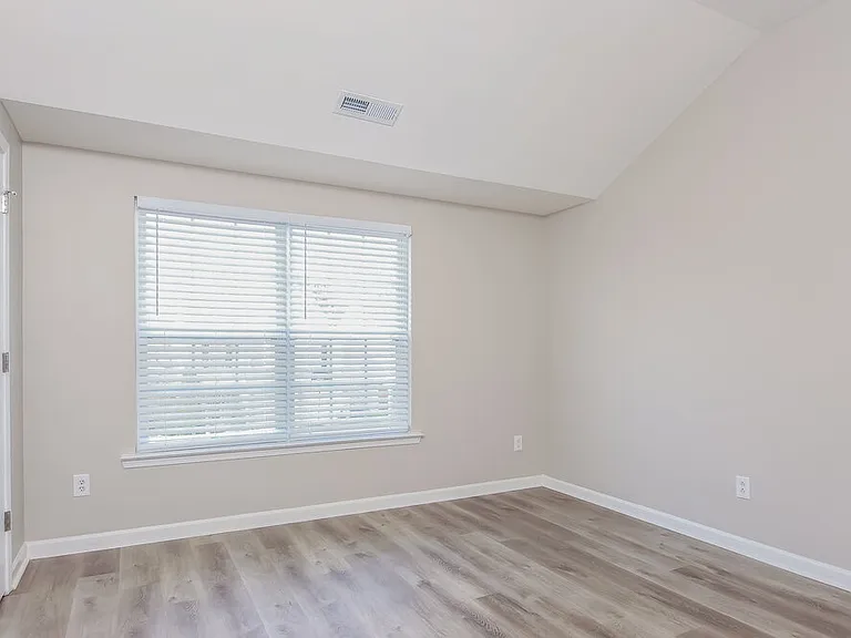 1549 Pebble Ridge Dr — Photo 12
