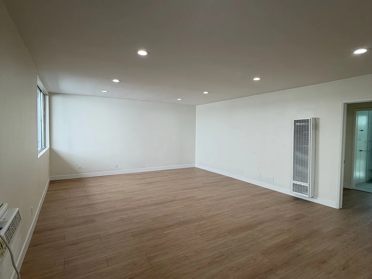623 Orange Grove Ave — Photo 3