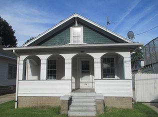 214 S Union St, Aurora, IL 60505