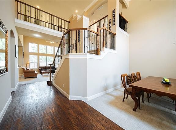 4th image of 15628 Tealwood Ln