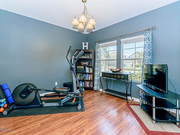 5th image of 16235 Magnolia Grove Way