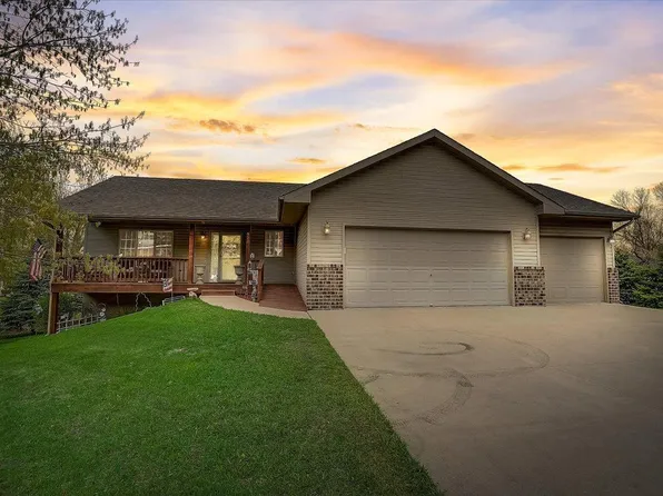 920 W State St, Belle Plaine, MN 56011