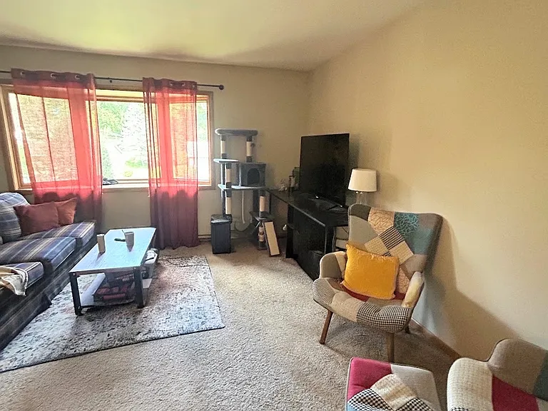 2657 Magnolia Ln N #2 — Photo 6