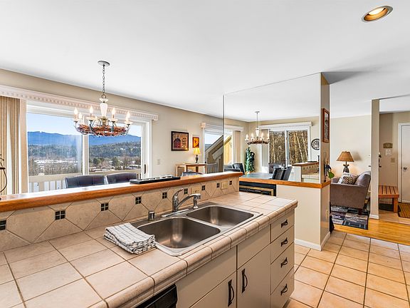 4th image of 144 Mountainside Drive #K204