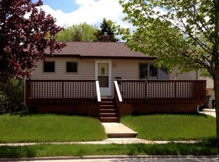 1911 13th St, Two Rivers, WI 54241