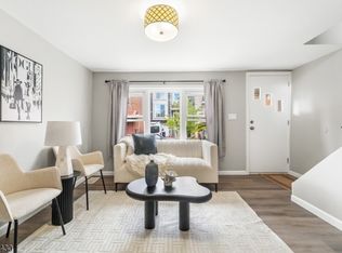 330 John St, Elizabeth, NJ 07202