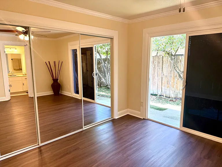 8815 Kelley Dr — Photo 13