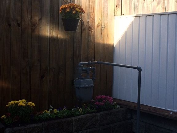 4th image of 4385 Idlewood Ln