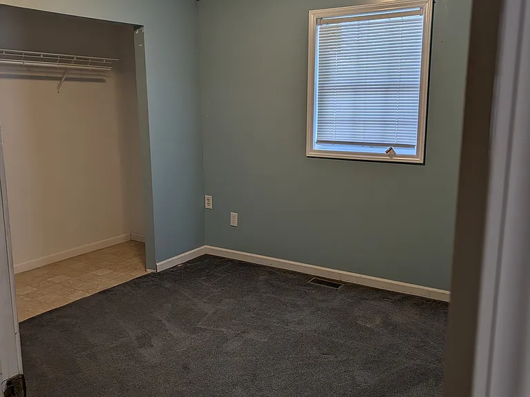 817 Forest St — Photo 9