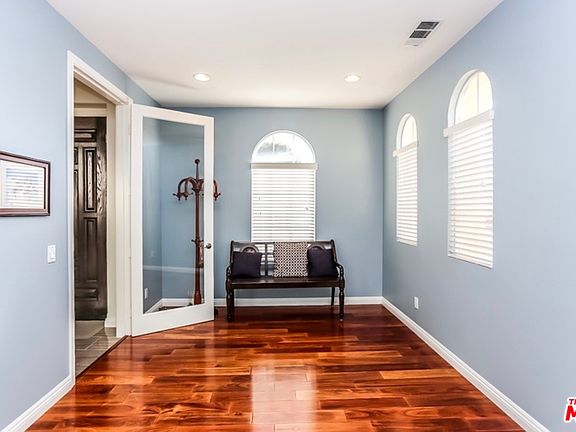 5th image of 723 S Avenue 61