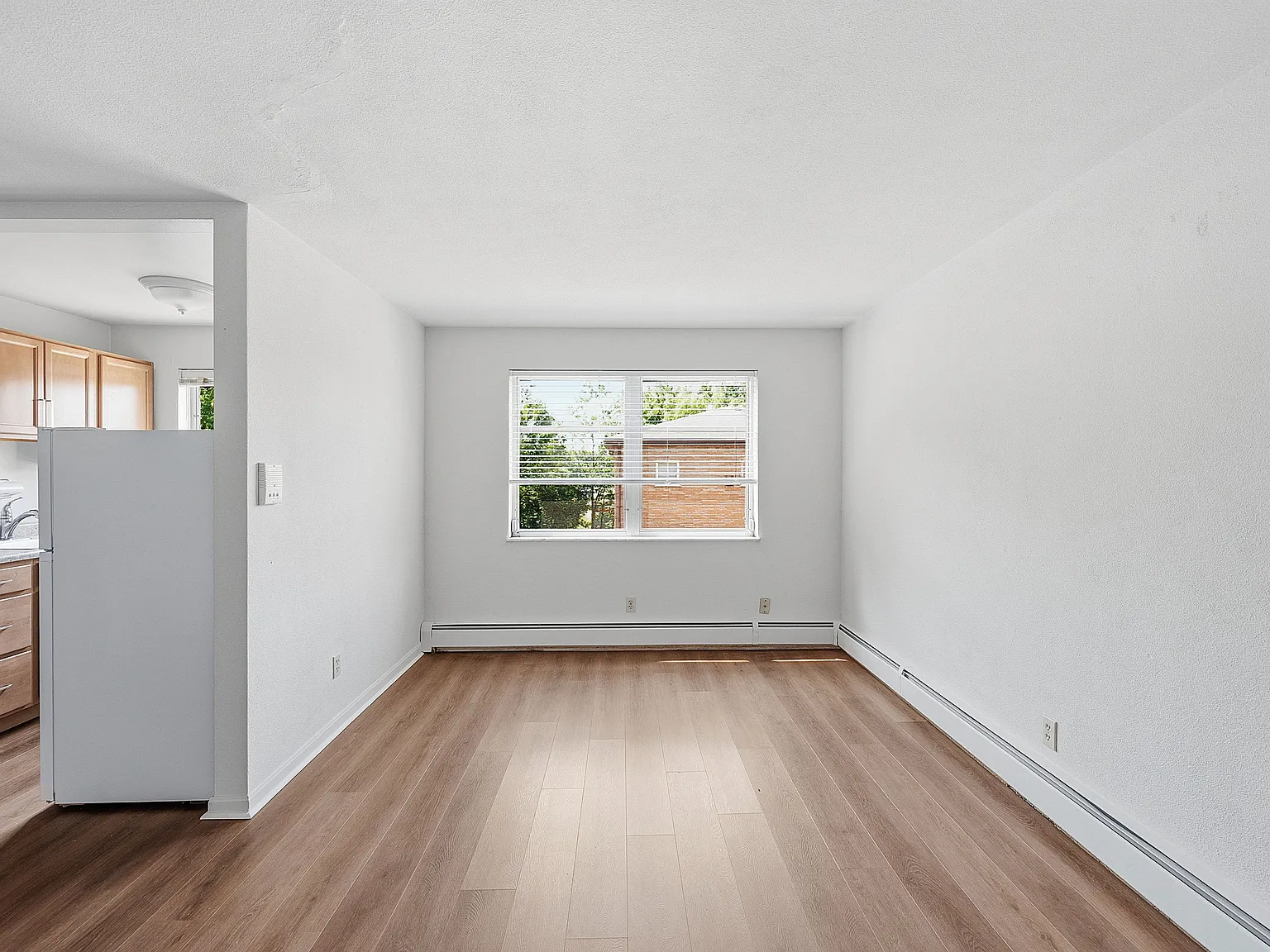 1 bed, 750 sqft, $945 — Photo 2
