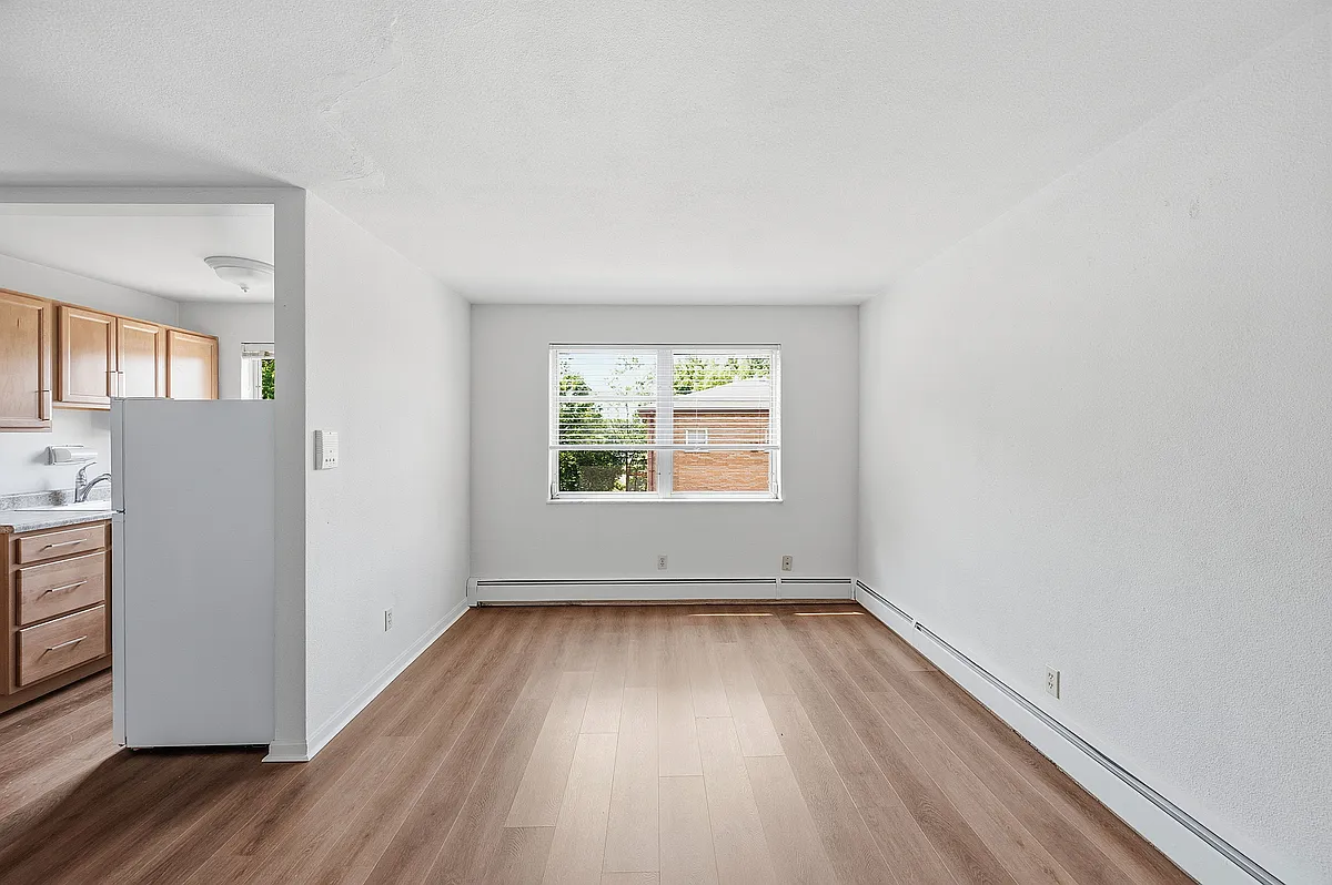 Building Photo - 3828 Washington Ave #11