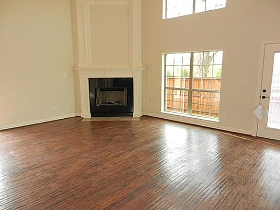 2nd image of 1803 Leann Ln