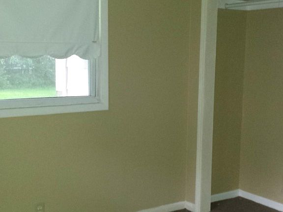3rd image of 2083 New Haven Dr