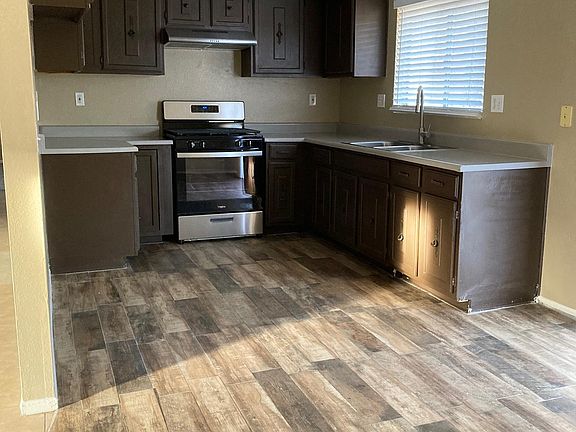 4th image of 21977 Arapahoe Ave APT 1