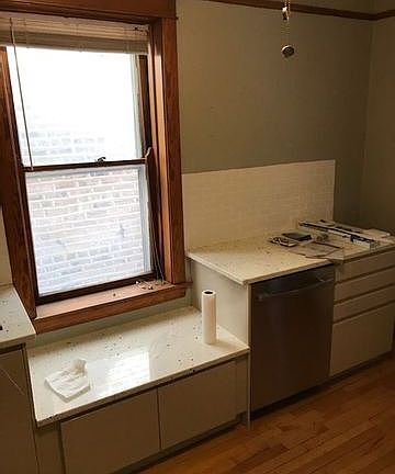 3rd image of 1749 W Superior St #1