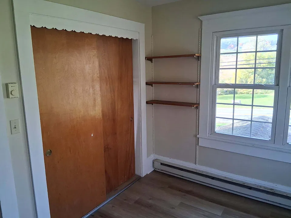1833 Red Barn Village Rd