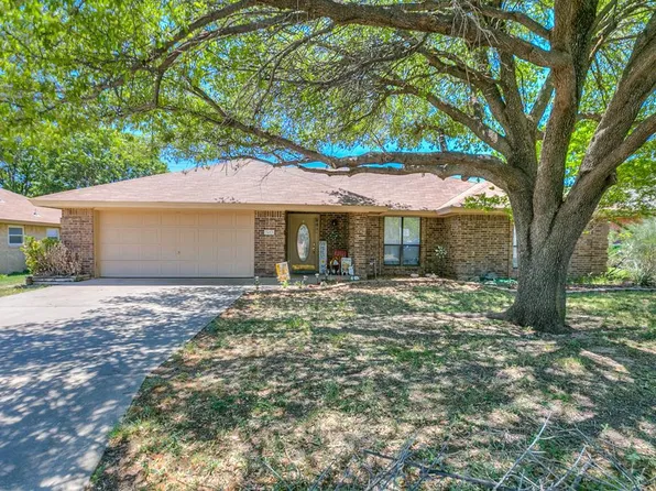 3453 Walnut Hill Dr, San Angelo, TX 76904