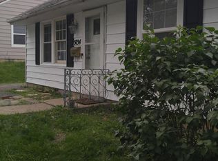 5034 Locust Ave, Kansas City, KS 66106