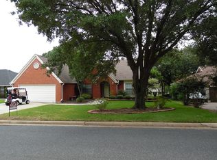 1010 Broadmoor Dr, Huntsville, TX 77340