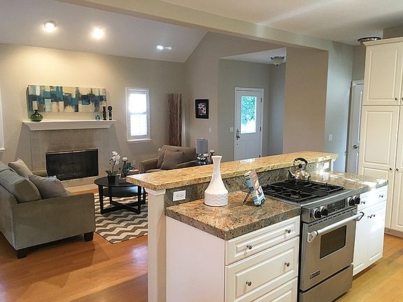 5th image of 144 Mission Terrace
