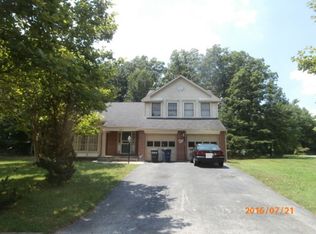 7502 Lake Glen Dr, Glenn Dale, MD 20769