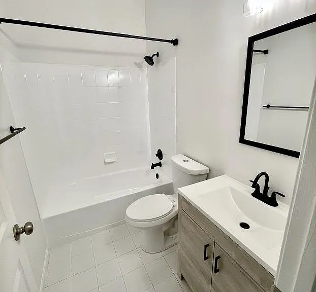 1723 5th St NW #1 — Photo 7