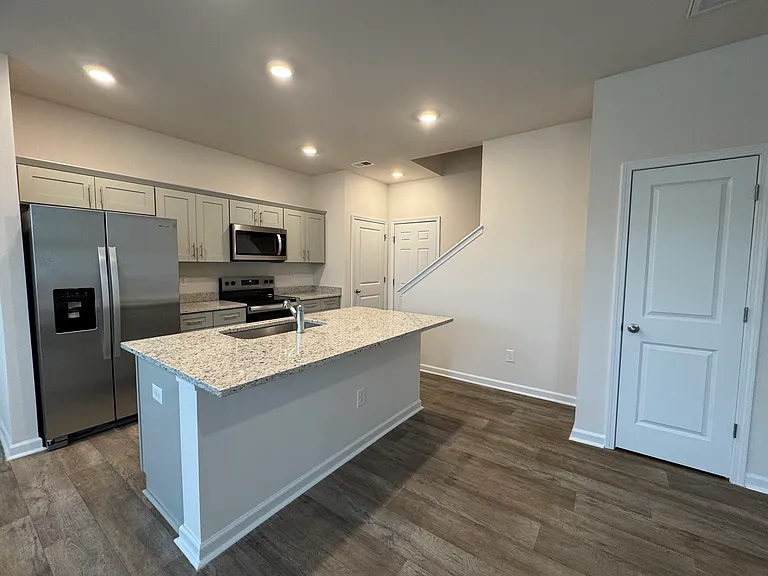 1310 Broholmer Ln — Photo 8