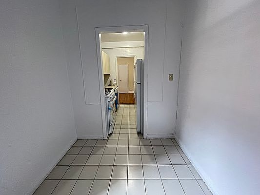 5th image of 69-10 Yellowstone Blvd #11