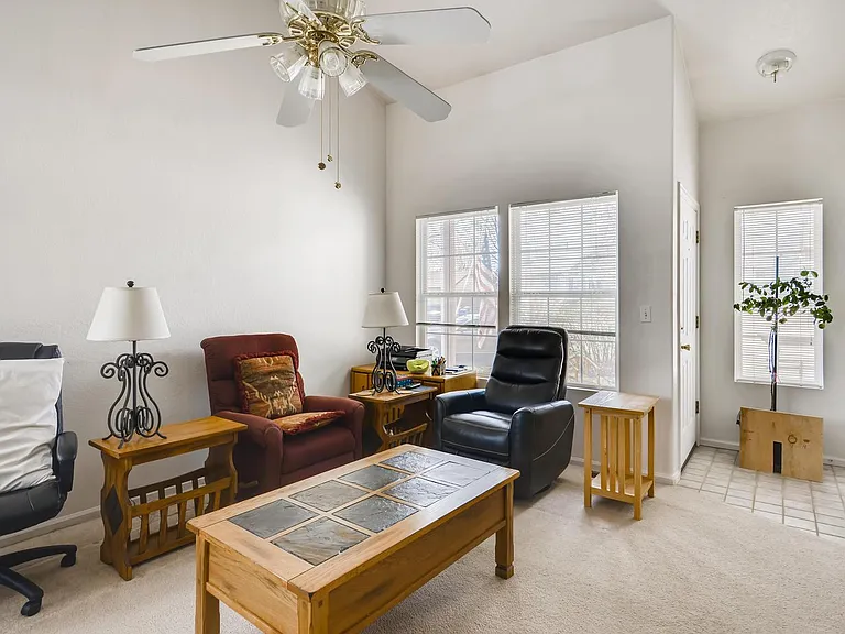 2615 Lone Tree Ct — Photo 10