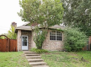 920 Winchester Ln, Mesquite, TX 75181