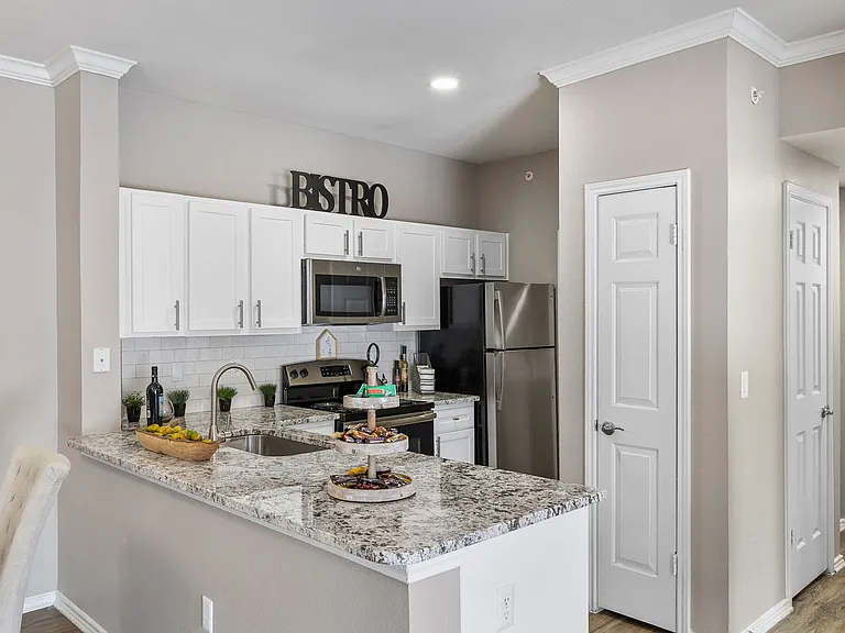 Sonterra Apartment Homes — Photo 47