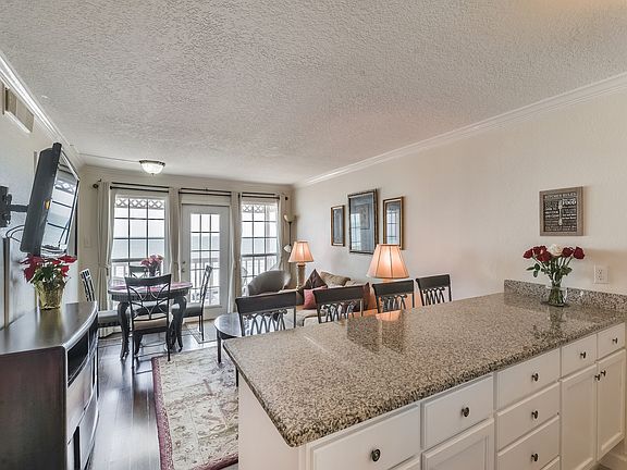 4th image of 6300 Seawall Blvd