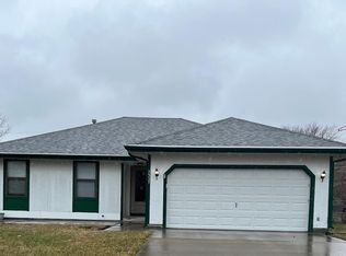 7537 SW 26th St, Topeka, KS 66614