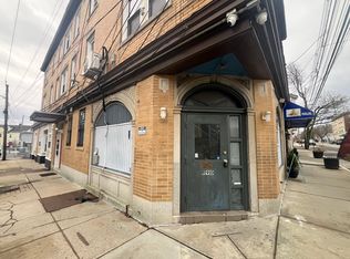 590 Charles St APT 9, Providence, RI 02904