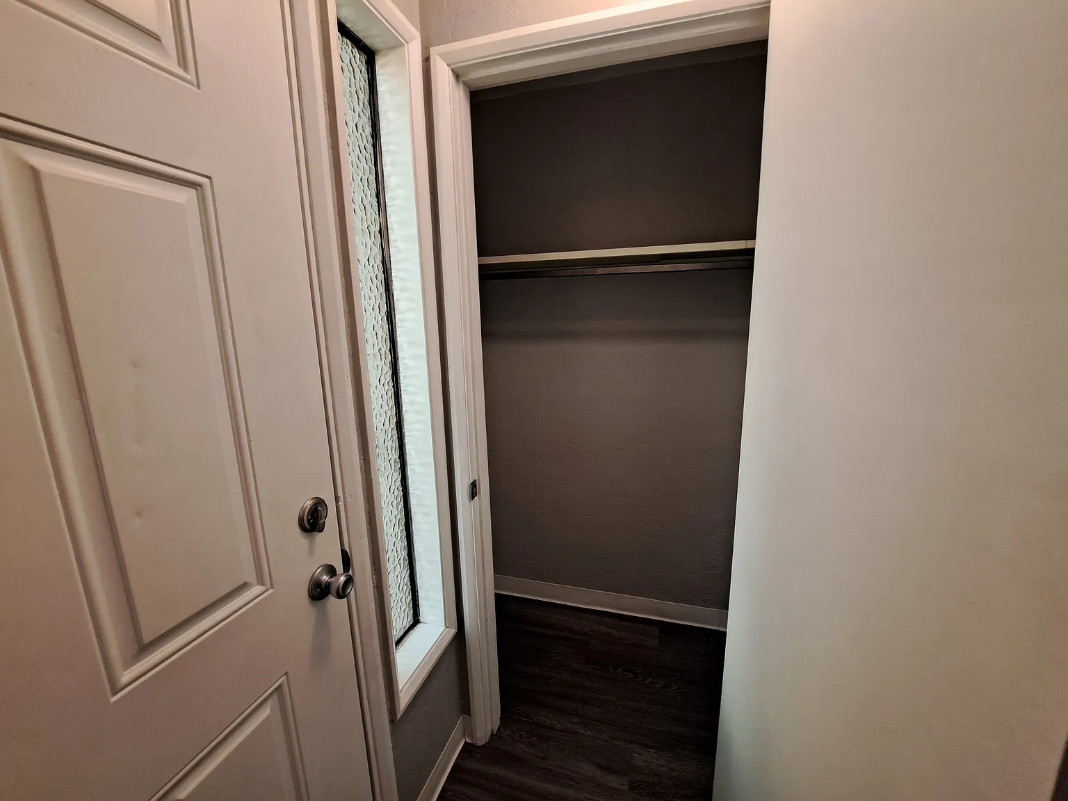2 bed, 1.5 bath, 1115 sqft, $1,965 — Photo 3