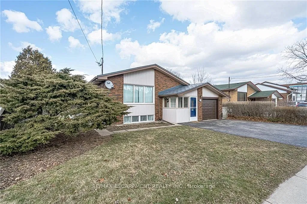 3 bed, $2,350 — Photo 2