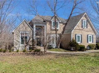 2200 Winding Woods Dr, Liberty, MO 64068