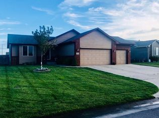 1873 W Saddle Brooke St, Haysville, KS 67060