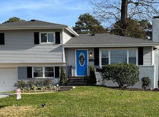 524 Crosby Rd, Virginia Beach, VA 23452