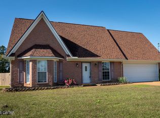 15 Amanda Cv, Jackson, TN 38305