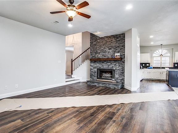 5th image of 100 N Westgate Way