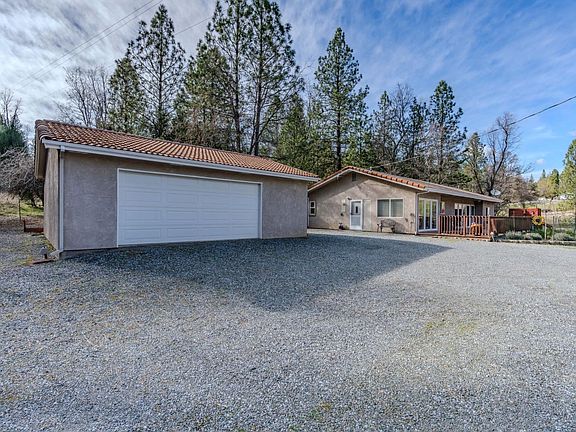 2nd image of 301 Bald Mountain Rd