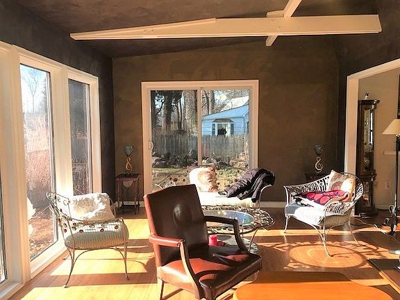 2nd image of 7725 Marthas Ln