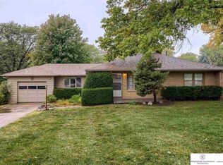 520 Brentwood Rd, Omaha, NE 68114