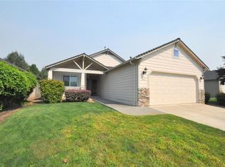 943 Village Cir, Medford, OR 97504